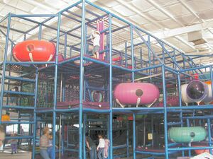 P2250008 2006-02-25 wheels playstructure - overview.jpg