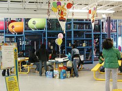 P2250001 wheels play area from entrance.jpg